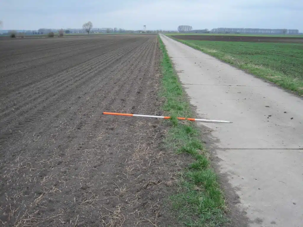 Kommunen für biologische Vielfalt - Praxisbeispiel - Stadt Riedstadt - Nachhaltige Verpachtung – Feldwegesatzung – Renaturierung von Stromtalwiesen2 - Wegraine